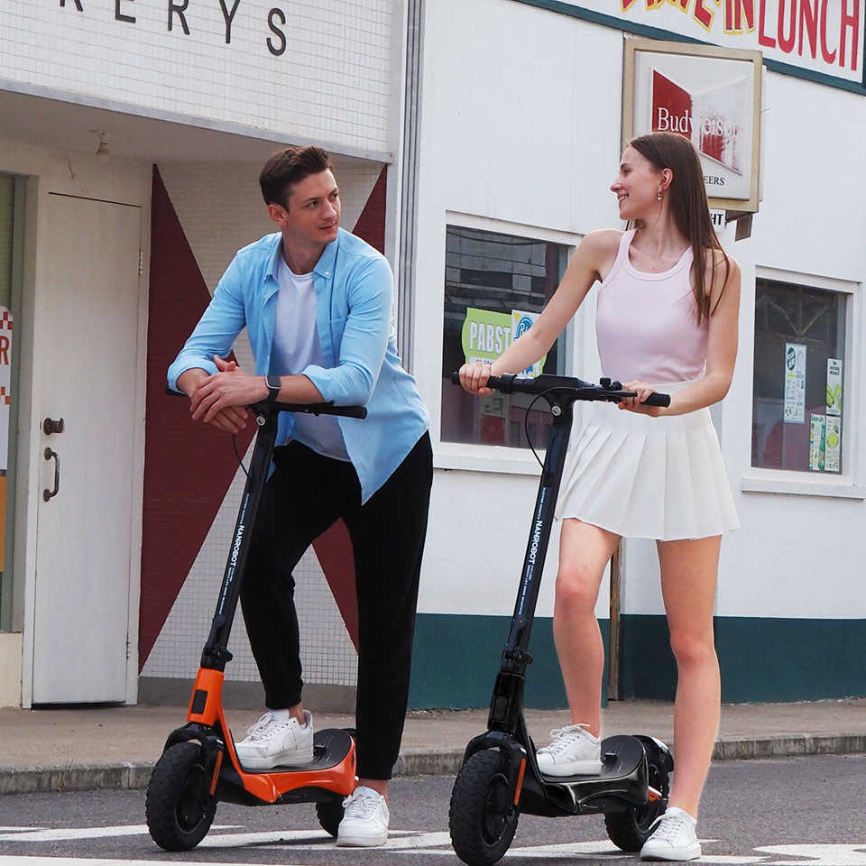 For C1 Two-Wheel Electric Scooter New Design 500W Brushless Motor 10 Inch Self-healing Tire 40km/h Max Speed 60km Range