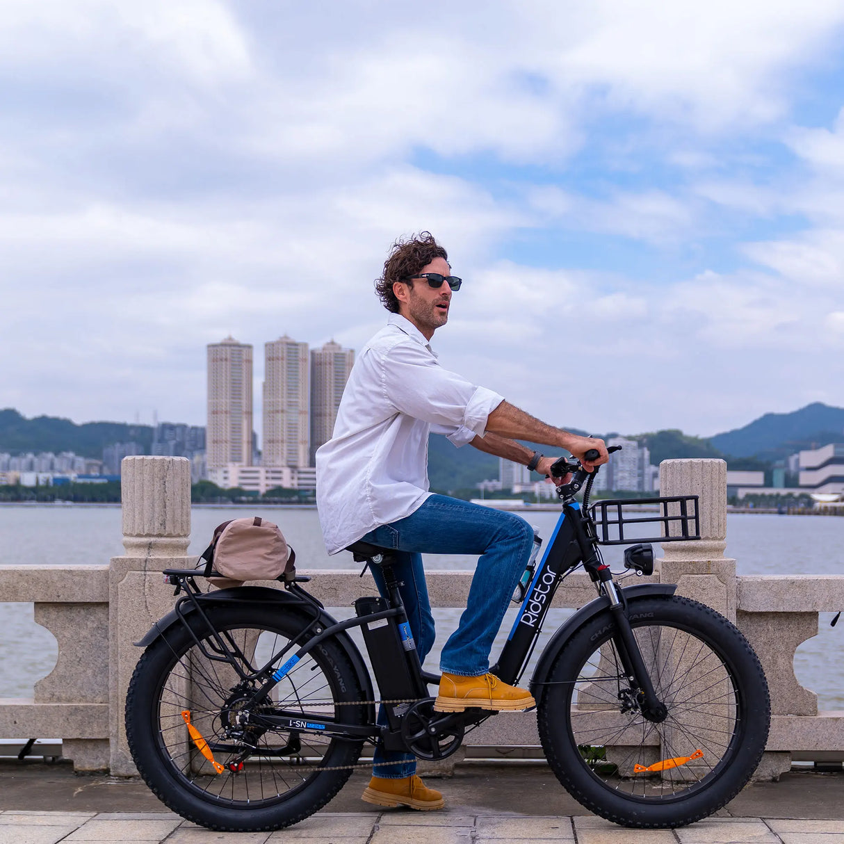 RIDSTAR MN26 26" City-Elektrofahrrad, 750-W-Motor, 48-V-20-Ah-Lithium-Akku, Rahmen aus Aluminiumlegierung, 7 Gänge, digitale Schaltung, Gepäckträger