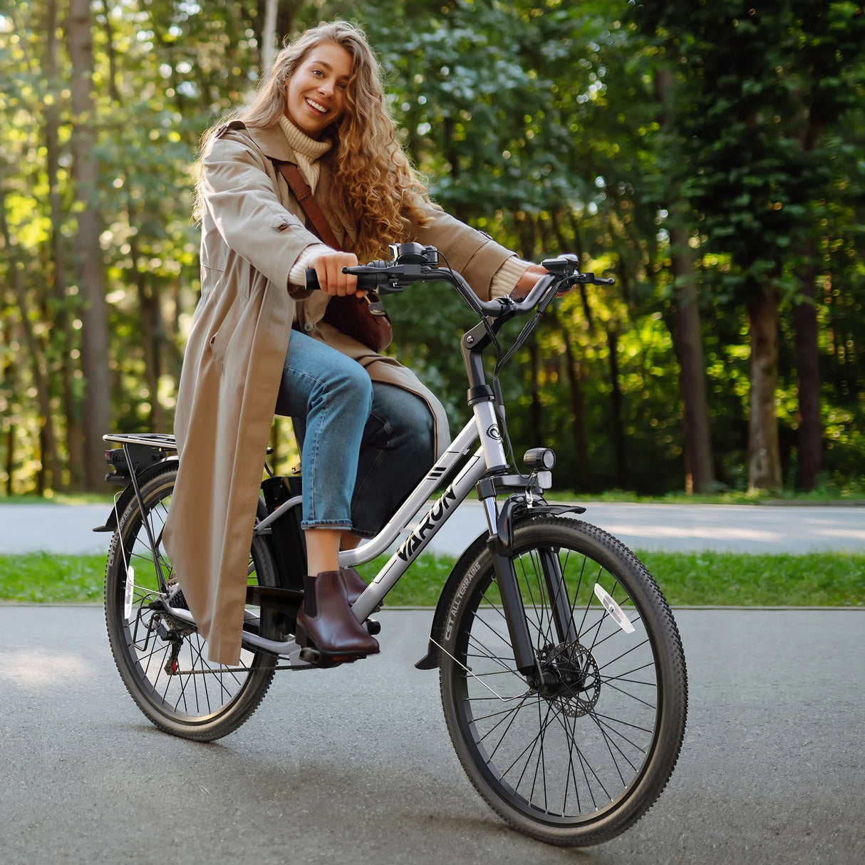 VARUN C26 Electric Commuter Bike White Color for City Use
