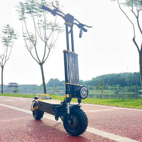 EU Warehouse 60V 40AH Heraus nehmbare Batterie Elektro roller mit Sitz 85KMH Trotinette-elektr ique 5600w 6000w e Roller