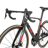 High Quality Hidden Cables Thru-axle Disc Brake Cycling Carbon Fiber Road Bike Bicycle