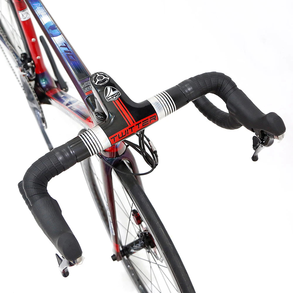 Wholesale 46-58cm Thru-axle & Disc Brake Bicycle Carbon Fiber Road Bike 700c