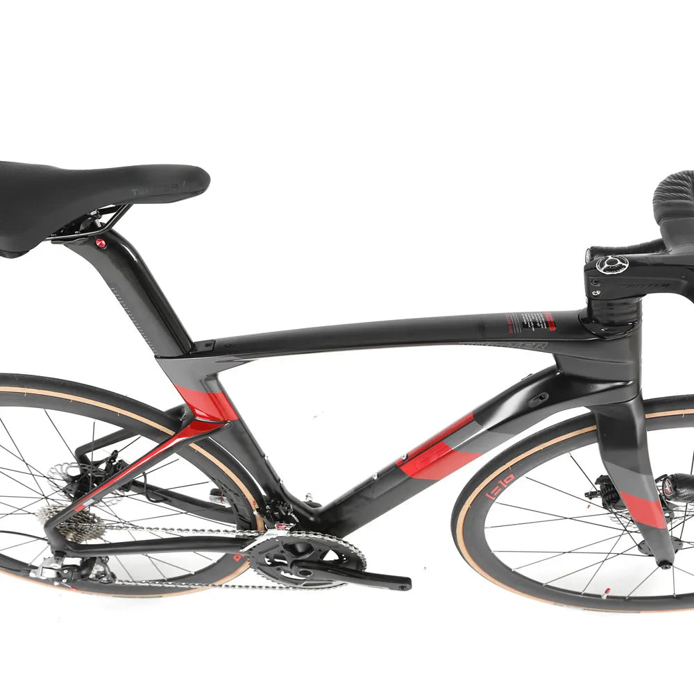 High Quality Hidden Cables Thru-axle Disc Brake Cycling Carbon Fiber Road Bike Bicycle