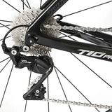 2021 New Model Design T10 Carbon Fiber Road Bike Piece Racing City Road Bicycle Road Disc Complete Bikes for Men